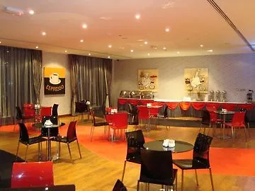 Royal Ascot Hotel Apartments Dubai 3*,